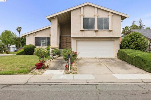 7360 Meadowgate Dr, Sacramento, CA, 95823-2434 | Card Image