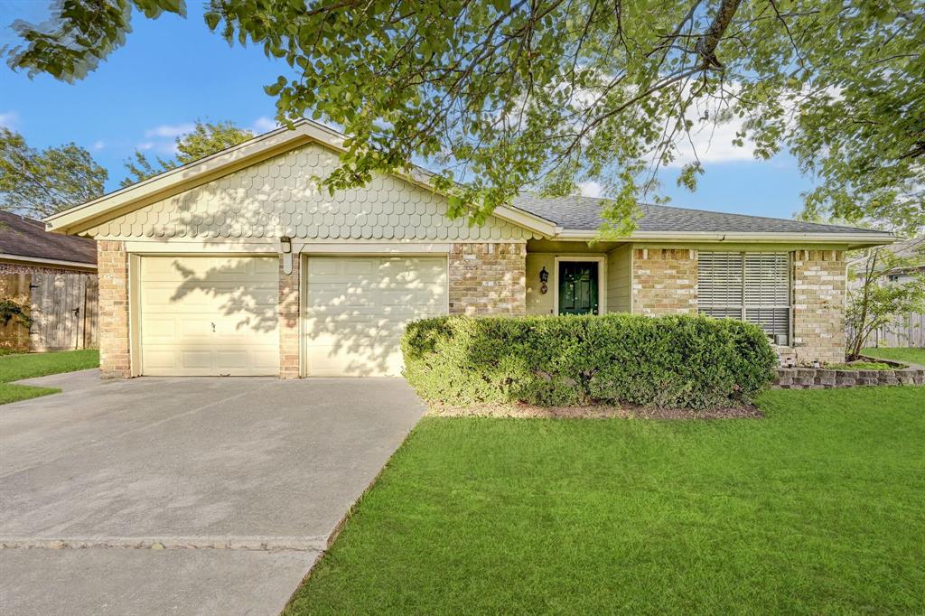 4th St, Texas City, TX 77590