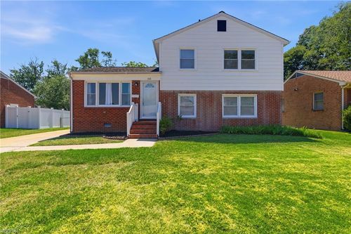 118 Margaret Dr, Hampton, VA, 23669-1810 | Card Image