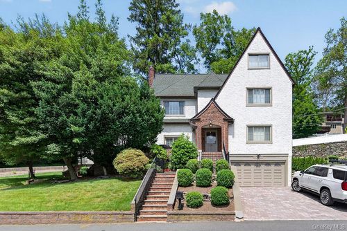 33 Lynwood Rd, Scarsdale, NY, 10583-2701 | Card Image