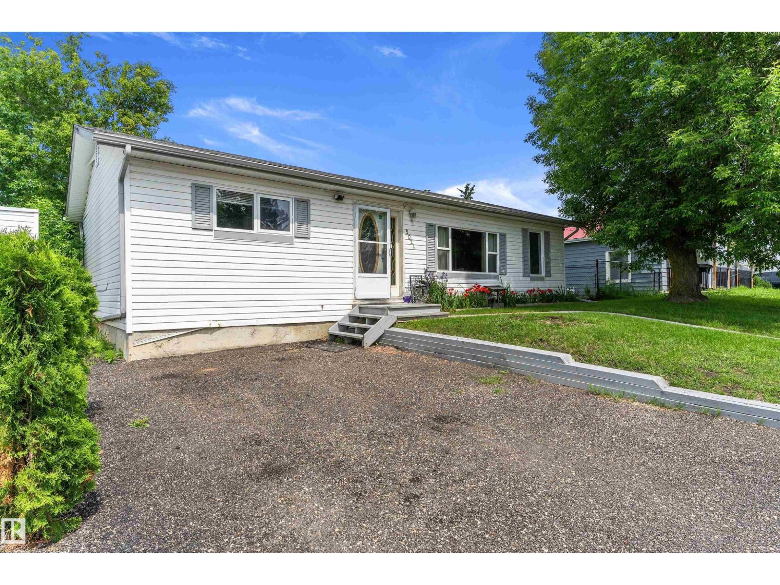 Residential in Tofield 2