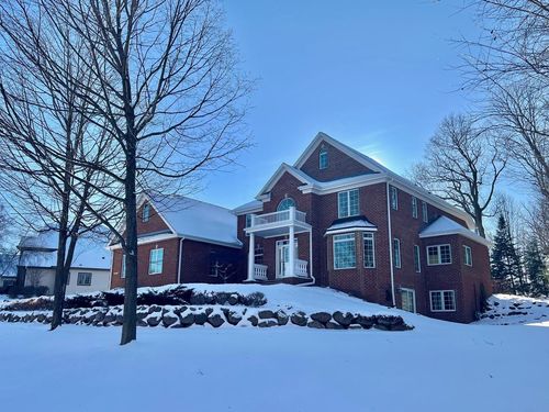 S76W25745 Prairieside Drive, VERNON, WI, 53189 | Card Image