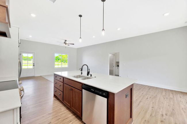 1208 Stutzman St, House other with 2 bedrooms, 2 bathrooms and null parking in Halstead KS | Image 10
