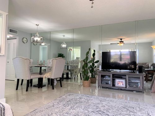 200 Sheffield I, West Palm Beach, FL, 33417-1511 | Card Image