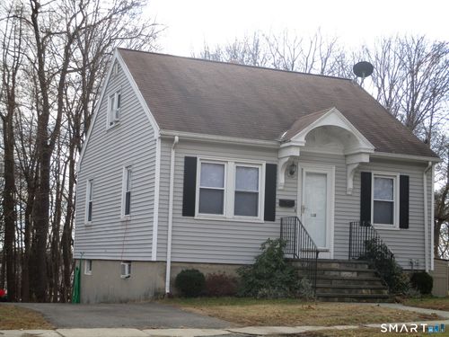 110 Knowlton St, Stratford, CT, 06615-5660 | Card Image