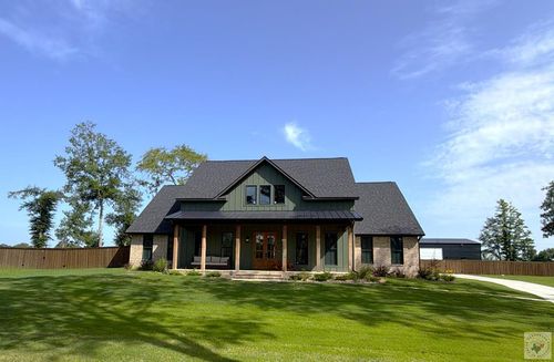 588 Elliott Lake Rd, Texarkana, TX, 75501-1979 | Card Image