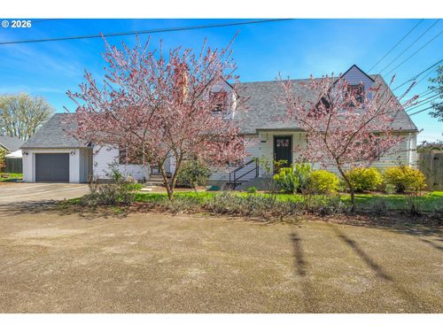 114 S Parkview Dr, Newberg, OR, 97132-3224 | Card Image