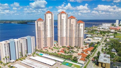 i409-2090 W 1st St, FORT MYERS, FL, 33901-3103 | Card Image