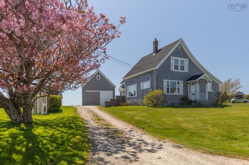 740 Pembroke Rd, Pembroke, NS, B5A5H3 | Card Image