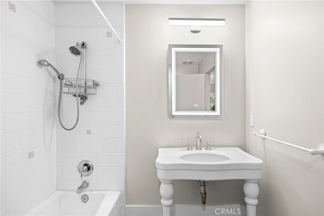 1900 Catalina, House other with 3 bedrooms, 4 bathrooms and 2 parking in Laguna Beach CA | Image 35