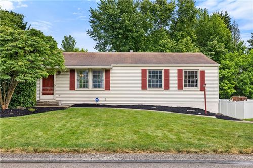 810 Key West Dr, Pittsburgh, PA, 15239-2532 | Card Image