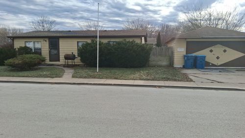 1111 Barry Ln, Sauk Village, IL, 60411-6532 | Card Image