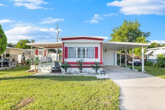 8th Ave, Zephyrhills, FL 33542