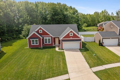 5092 N Morgan Ln Se, Caledonia, MI, 49316-7105 | Card Image