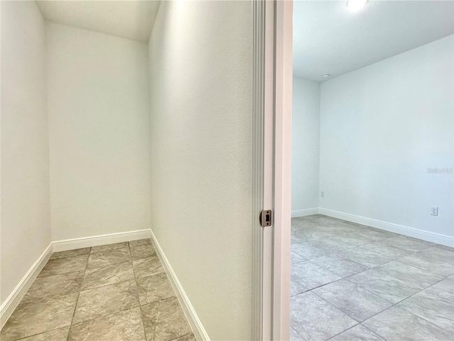 Bedroom 2 - privet suite -Walk in closet | Image 23
