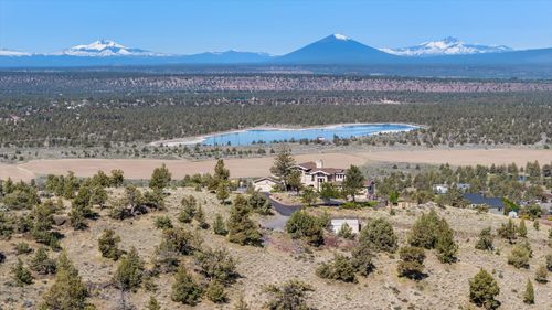 3124 Nw Lynch Way, Redmond, OR, 97756-7556 | Card Image