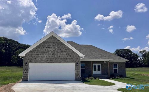 200 Skyview Cir, Muscle Shoals, AL, 35661-2985 | Card Image