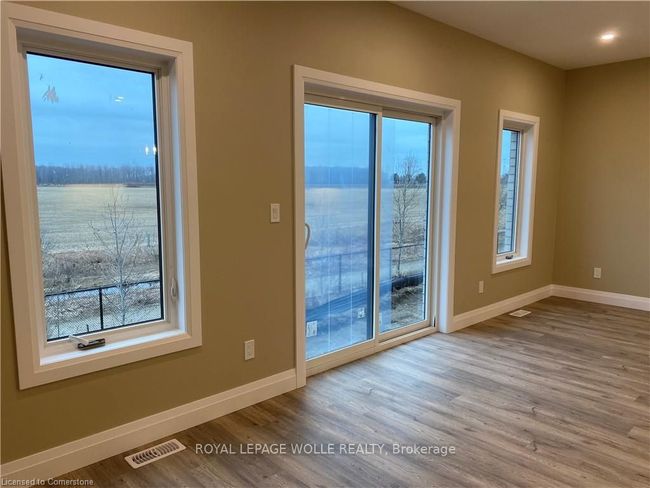 72 Redbud Road, House attached with 3 bedrooms, 3 bathrooms and 1 parking in Woolwich ON | Image 6
