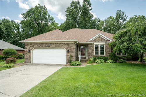 8411 Plum Run Dr, Sellersburg, IN, 47172-9069 | Card Image