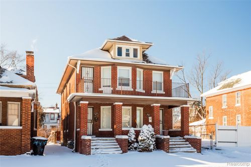 5435 Burns St, Detroit, MI, 48213-2984 | Card Image