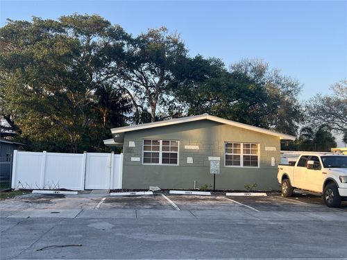 1861 Ne 161st St, North Miami Beach, FL, 33162-4817 | Card Image