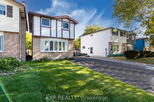 22 Upton Cres, Guelph, ON, N1E6P3 | Card Image