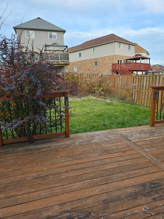 1316 Countrystone Dr, House other with 3 bedrooms, 3 bathrooms and 2 parking in Kitchener ON | Image 20