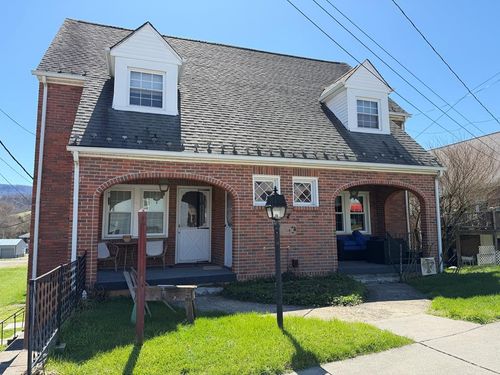 122 E Main St, Lebanon, VA, 24266-4424 | Card Image
