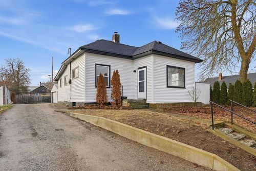 2804 E Rowan Ave, Spokane, WA, 99217-6252 | Card Image