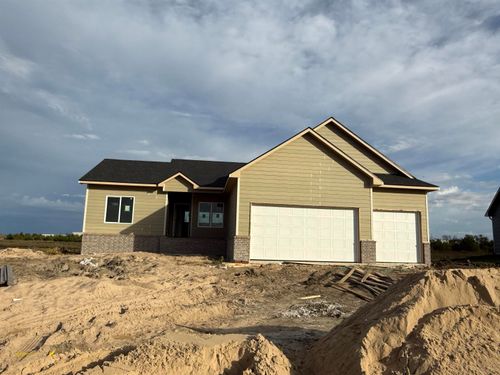5488 N Toben Dr, Bel Aire, KS, 67226-3461 | Card Image