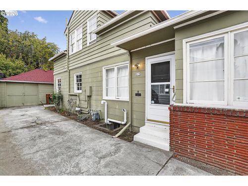 515 N Rosa Parks Way, Portland, OR, 97217-2061 | Card Image