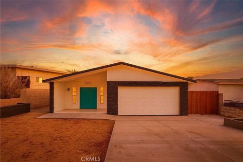 66895 Flora Ave, Desert Hot Springs, CA, 92240-4618 | Card Image