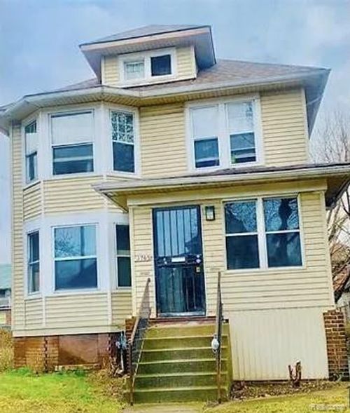 3765 Northwestern St, Detroit, MI, 48206-2526 | Card Image