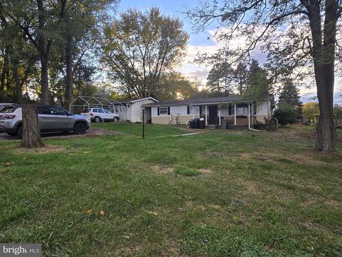 106 Hess Rd, ELIZABETHTOWN, PA, 17022-9408 | Card Image