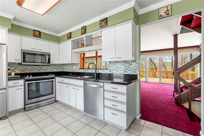 232 Falls Village Rd, Townhouse with 2 bedrooms, 2 bathrooms and 1 parking in Pittsburgh PA | Image 5