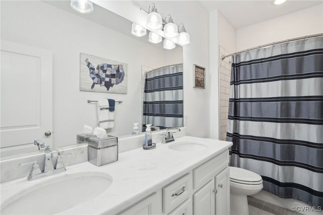 Full Bathroom | Image 26