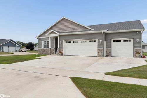 1409 Logan Dr, Clear Lake, IA, 50428-2810 | Card Image