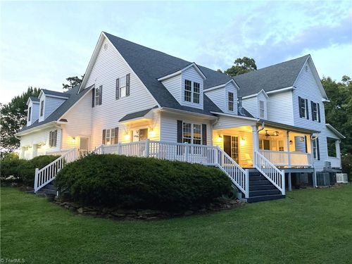 284 Hendren Rd, Moravian Falls, NC, 28654-9607 | Card Image