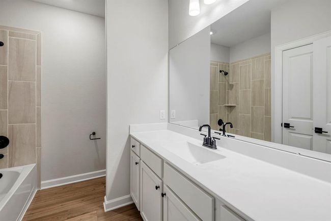 15683 Honey Cove Dr, House other with 4 bedrooms, 2 bathrooms and 2 parking in Conroe TX | Image 16