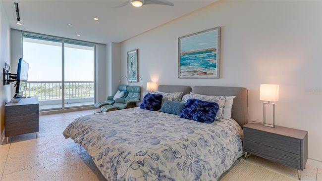 PH1 - 455 Longboat Club Road, Condo with 3 bedrooms, 3 bathrooms and null parking in Longboat Key FL | Image 29