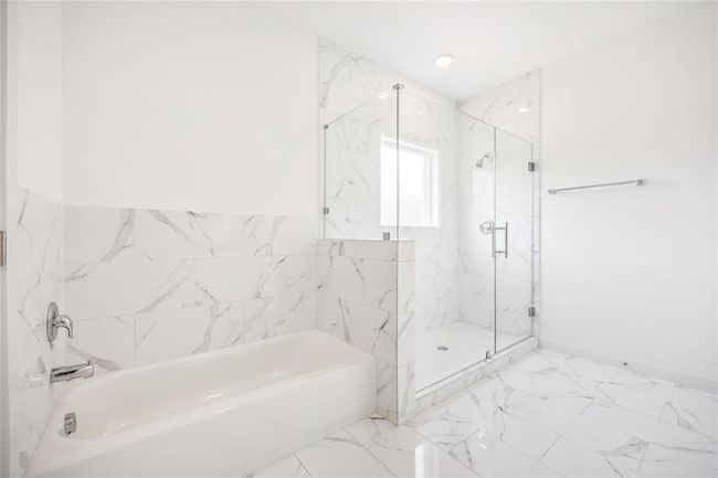Primary bath | Image 28