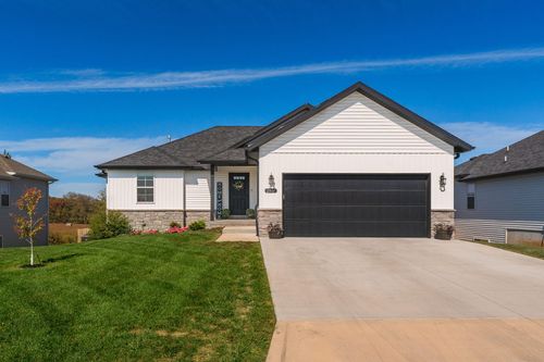 2801 E Bradford St, Republic, MO, 65738-9143 | Card Image
