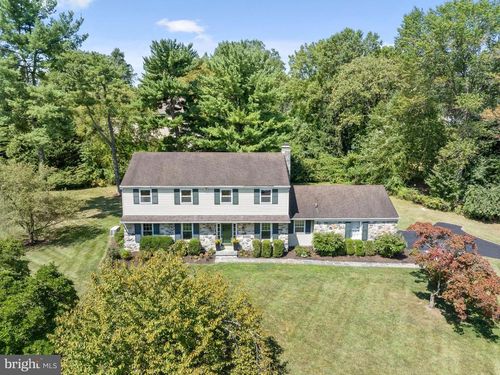 21 Brookview Ln, ROSE VALLEY, PA, 19086-6717 | Card Image