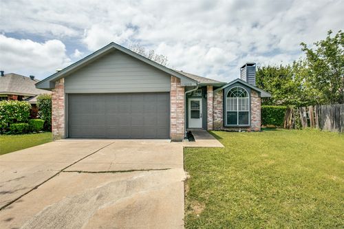 5208 Livermore Dr, Arlington, TX, 76017-6223 | Card Image