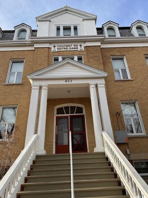 401 1st Ave, Ponteix, SK, S0N1N0 | Card Image