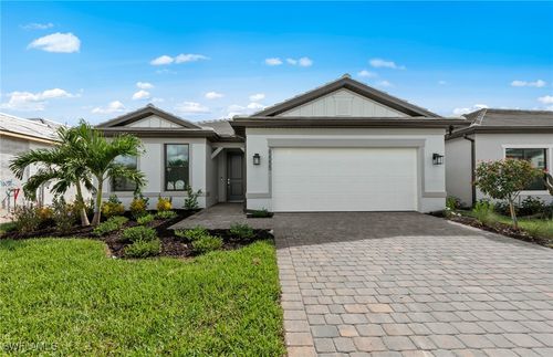 25555 Shoreline Gaze Dr, BONITA SPRINGS, FL, 34135-7899 | Card Image