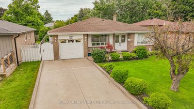 38 Basildon Cres, House other with 3 bedrooms, 2 bathrooms and 7 parking in Brampton ON | Image 3