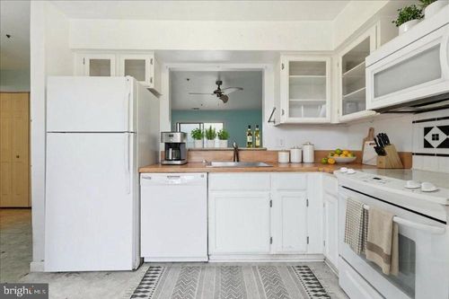 1142 Windemere Ct, FORT WASHINGTON, MD, 20744-7156 | Card Image