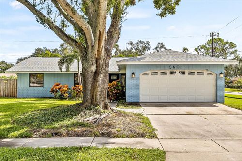 5601 Denver St Ne, ST PETERSBURG, FL, 33703-1851 | Card Image