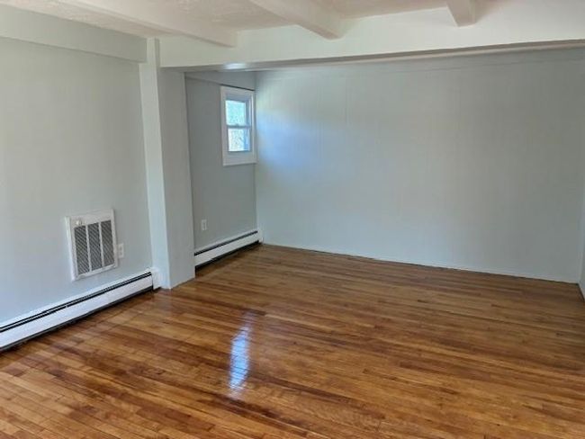 APT-9 - 3 S Shore Rd, Condo with 2 bedrooms, 1 bathrooms and null parking in Salem NH | Image 11